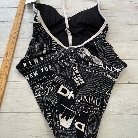 DKNY BLACK WHITE Graphic T-Back One-Piece Swimsuit M - Picture 6 of 11